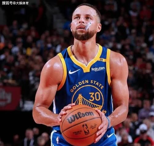 库里篮球技术如何在NBA中独领风骚（揭秘库里篮球技术的关键要素与成功之道）