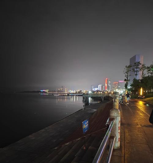 小米5x晚上拍照表现如何？（一起来看看小米5x在夜间环境中的拍照能力如何！）